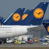Máy bay của Hãng Lufthansa đỗ tại sân bay Franz-Josef-Strauss ở Munich. (Ảnh: AFP/TTXVN)