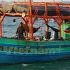 Cảnh sát Thái Lan bắt giữ tàu cá của ngư dân Việt Nam tháng 4/2016. (Nguồn: Vietnam+)