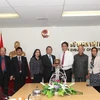 Đoàn Ủy ban Mặt trận Tổ quốc thành phố Hà Nội thăm, làm việc với Đại sứ quán Việt Nam tại New Zealand. (Nguồn: Đại sứ quán Việt Nam tại New Zealand​)