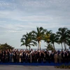 Đại diện các nước tham dự chụp ảnh chung tại Hội nghị cấp cao lần thứ 17 của Phong trào Không liên kết. (Nguồn: EPA/TTXVN)