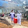 Việc xử rác thải y tế ở Tuyên Quang gặp nhiều khó khăn do cán bộ kiêm nhiệm, không được đào tạo. (Ảnh: Văn Tý/TTXVN)