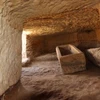 Các nhà khảo cổ đã phát hiện 12 ngôi mộ pharaoh tại khu vực Gebel al-Silsila. (Nguồn: sciencedaily.com)