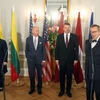Tổng thống Litva Dalia Grybauskaite, Phó Tổng thống Mỹ Joe Biden, Tổng thống Latvia Raimonds Vejonis và Tổng thống Estonia Toomas Hendrik Ilves trong cuộc họp báo chung sau cuộc gặp. (Nguồn: AFP/TTXVN)