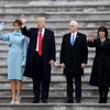 Tân Tổng thống Donald Trump (thứ hai, trái), tân Phó Tổng thống Mike Pence (thứ hai, phải) sau lễ tuyên thệ nhậm chức tại Washington, DC., ngày 20/1. (Nguồn: EPA/TTXVN)