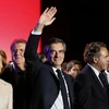 Ứng cử viên Francois Fillon (giữa) trong chiến dịch vận động tranh cử ở Nimes, miền Nam nước Pháp ngày 2/3. (Nguồn: EPA/TTXVN)