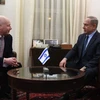 Thủ tướng Israel Benjamin Netanyahu (phải) và Đặc phái viên của Tổng thống Mỹ Donald Trump về đàm phán các vấn đề quốc tế Jason Greenblatt. (Nguồn: timesofisrael.com) 