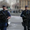Cảnh sát tăng cường an ninh bên ngoài tòa nhà Quốc hội Anh ở London sau vụ tấn công ngày 22/3. (Nguồn: AFP/TTXVN)