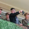 Nhà lãnh đạo Triều Tiên Kim Jong-un thị sát hoạt động của một đơn vị quân đội nước này. (Nguồn: Yonhap/TTXVN)