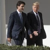 Thủ tướng Canada Justin Trudeau (trái) trong cuộc gặp với Tổng thống Mỹ Donald Trump (phải) tại Washington, DC nhân chuyến thăm Mỹ ngày 13/2. (Nguồn: AFP/TTXVN)
