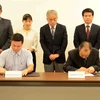 Lễ ký kết hợp tác giữa Công ty cổ phần nhựa Hưng Yên và công ty Nichietsu của Nhật Bản. (Ảnh: Thành Hữu/Vietnam+)