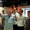 Đoàn đại biểu Việt Nam thăm Kênh truyền hình kỹ thuật số Caribe, ngày 19/9. (Ảnh: Lê Hà/TTXVN)