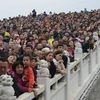 Dòng người chen chúc dịp Trung Thu ở quốc gia đông dân nhất thế giới