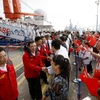 Đoàn thám hiểm khoa học Trung Quốc về tới Thượng Hải ngày 10/10 sau chuyến thám hiểm Bắc Cực kéo dài 83 ngày bằng tàu phá băng Tuyết Long. (Nguồn: THX/TTXVN)