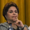Cựu Tổng thống Brazil Dilma Rousseff trong chuyến thăm thành phố Rio de Janeiro ngày 31/8. (Nguồn: AFP/TTXVN)