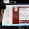 Nhân viên theo dõi sự phát tán của mã độc WannaCry tại Cơ quan an ninh mạng Hàn Quốc ở Seoul ngày 15/5. (Nguồn: AFP/TTXVN)