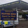 Nhóm tội phạm hoạt động giả danh một cửa hàng chuyên rửa xe thủ công. (Nguồn: BBC)