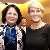 Phó Chủ tịch nước Đặng Thị Ngọc Thịnh gặp Bộ trưởng Ngoại giao Australia Julie Bishop. (Ảnh: Quang Hải/TTXVN)