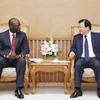 Phó Thủ tướng Trịnh Đình Dũng tiếp ông Ousmane Dione, Giám đốc Quốc gia Ngân hàng Thế giới (WB) tại Việt Nam. (Ảnh: Lâm Khánh/TTXVN)