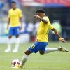 Cầu thủ Neymar của Brazil ghi bàn trong trận đấu Brazil-Mexico ở Samara ngày 2/7. (Nguồn: AFP/TTXVN) 