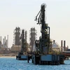 Một cơ sở lọc dầu tại thị trấn al-Buraqah, Libya. (Nguồn: AFP/TTXVN) 