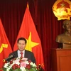 Đại sứ Lê Quý Quỳnh phát biểu tại cuộc gặp gỡ đại sứ các nước tại Malaysia kiêm nhiệm Việt Nam tối 14/12. (Ảnh: Hà Ngọc/Vietnam+) 