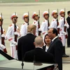 Hình ảnh Tổng thống Mỹ Donald Trump tạm biệt Hà Nội về nước