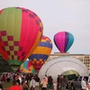 Khinh khí cầu đủ màu sắc rực rỡ. (Ảnh: Nguyễn Minh/TTXVN) 