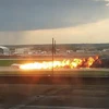 Máy bay chở khách bốc cháy dữ dội tại sân bay Sheremetyevo ở Khimki, Nga ngày 5/5. (Nguồn: THX/TTXVN) 