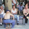 Trung Quốc cấm đàn ông cởi trần đi bộ trên đường phố