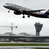 Máy bay của hãng hàng không Aeroflot cất cánh từ sân bay quốc tế Sheremetyevo ở Moskva, Nga. (Nguồn: AFP/TTXVN) 