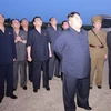 Nhà lãnh đạo Triều Tiên Kim Jong-un thị sát một vụ phóng thử tên lửa chiến thuật kiểu mới tại một địa điểm ở nước này, ngày 6/8/2019. (Nguồn: Yonhap/TTXVN) 