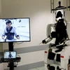 [Video] Nhờ loại robot mới, người bị liệt tứ chi có thể đi lại