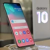 Điện thoại Galaxy S10+ của Samsung được trưng bày tại cửa hàng ở Seoul, Hàn Quốc, ngày 30/4/2019. (Nguồn: AFP/TTXVN) 