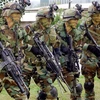 Binh sỹ thuộc Lực lượng Mỹ tại Hàn Quốc (USFK) làm nhiệm vụ tại căn cứ quân sự Yongsan, Seoul, Hàn Quốc, ngày 25/4/2003. (Nguồn: AFP/TTXVN) 