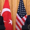 Tổng thống Mỹ Donald Trump (phải) và Tổng thống Thổ Nhĩ Kỳ Recep Tayyip Erdogan trong cuộc họp báo chung tại Washington DC., ngày 13/11/2019. (Nguồn: AFP/TTXVN) 