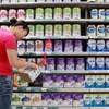 Trung Quốc là khách hàng lớn của mặt hàng sữa bột công thức cho trẻ em. (Nguồn: AFP) 