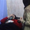 Điều trị cho nạn nhân bị thương sau một vụ tấn công ở Aleppo, Syria ngày 24/11/2018. (Nguồn: THX/TTXVN) 