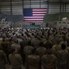 Tổng thống Mỹ Donald Trump (giữa) phát biểu trước các binh sỹ Mỹ trong chuyến thăm căn cứ không quân Bagram ở Afghanistan ngày 28/11/2019. (Nguồn: AFP/TTXVN) 