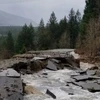 Mưa lớn đã gây lở bùn và đất đá. (Nguồn: globalnews.ca) 