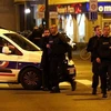 Cảnh sát Pháp phong tỏa khu vực xảy ra vụ xả súng hồi năm 2015. (Nguồn: BBC) 