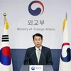 Trưởng đoàn đàm phán Hàn Quốc về chia sẻ chi phí quân sự Hàn-Mỹ Jeong Eun-bo phát biểu trong cuộc họp báo tại Seoul, ngày 28/2/2020. (Nguồn: Yonhap/TTXVN) 