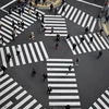 Một điểm giao nhau trên đường phố quận Shinjuku, thủ đô Tokyo, Nhật Bản ngày 7/4/2020. (Nguồn: AFP/TTXVN) 