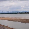 Mực nước sông Mekong tại tỉnh Nakhon Phanom (Thái Lan) hồi năm 2019. (Ảnh: Hữu Kiên/TTXVN) 