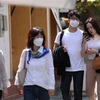 Người dân đeo khẩu trang phòng lây nhiễm COVID-19 tại Seoul, Hàn Quốc ngày 6/5/2020. (Nguồn: THX/TTXVN) 