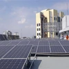 Hệ thống năng lượng Mặt Trời mái nhà ở phường Long Bình, thành phố Biên Hòa. (Ảnh: Nguyễn Văn Việt/TTXVN) 