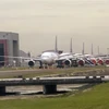 Máy bay đỗ tại sân bay Suvarnabhumi ở Bangkok, Thái Lan ngày 1/8/2020. (Nguồn: AFP/TTXVN) 