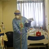 Nhân viên y tế làm việc tại khu cách ly điều trị bệnh nhân COVID-19 ở thành phố Rehovot, Israel ngày 16/9/2020. (Nguồn: THX/TTXVN) 