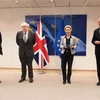 Trưởng đoàn đàm phán Brexit của Anh David Frost, Thủ tướng Anh Boris Johnson, Chủ tịch Ủy ban châu Âu Ursula von der Leyen và Trưởng đoàn đàm phán Brexit của EU Michel Barnier trong cuộc gặp tại Brussels, Bỉ ngày 9/12/2020. (Nguồn: THX/TTXVN) 