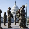 Binh sỹ vệ binh quốc gia gác tại khu vực tòa nhà Quốc hội Mỹ ở Washington, D.C., ngày 14/1/2021. (Nguồn: THX/TTXVN) 
