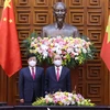 Thủ tướng Nguyễn Xuân Phúc với ông Triệu Khắc Chí tại buổi tiếp. (Ảnh: Thống Nhất/TTXVN) 